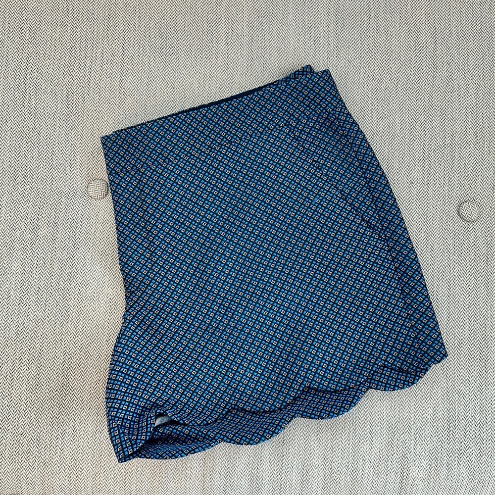 Club Monaco Blue Geometric Print Women’s Shorts